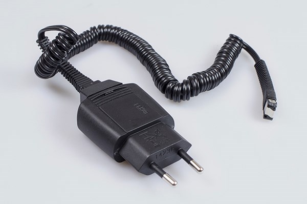 BRAUN Steckernetzteil mit Kabel Ladegeräte